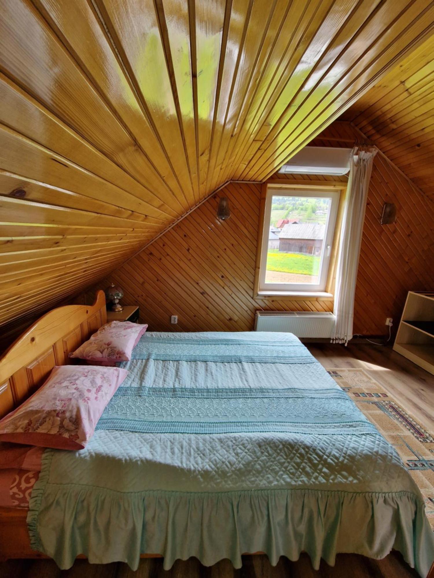 Voro Mold Hotel Гура Хуморулуй Екстериор снимка