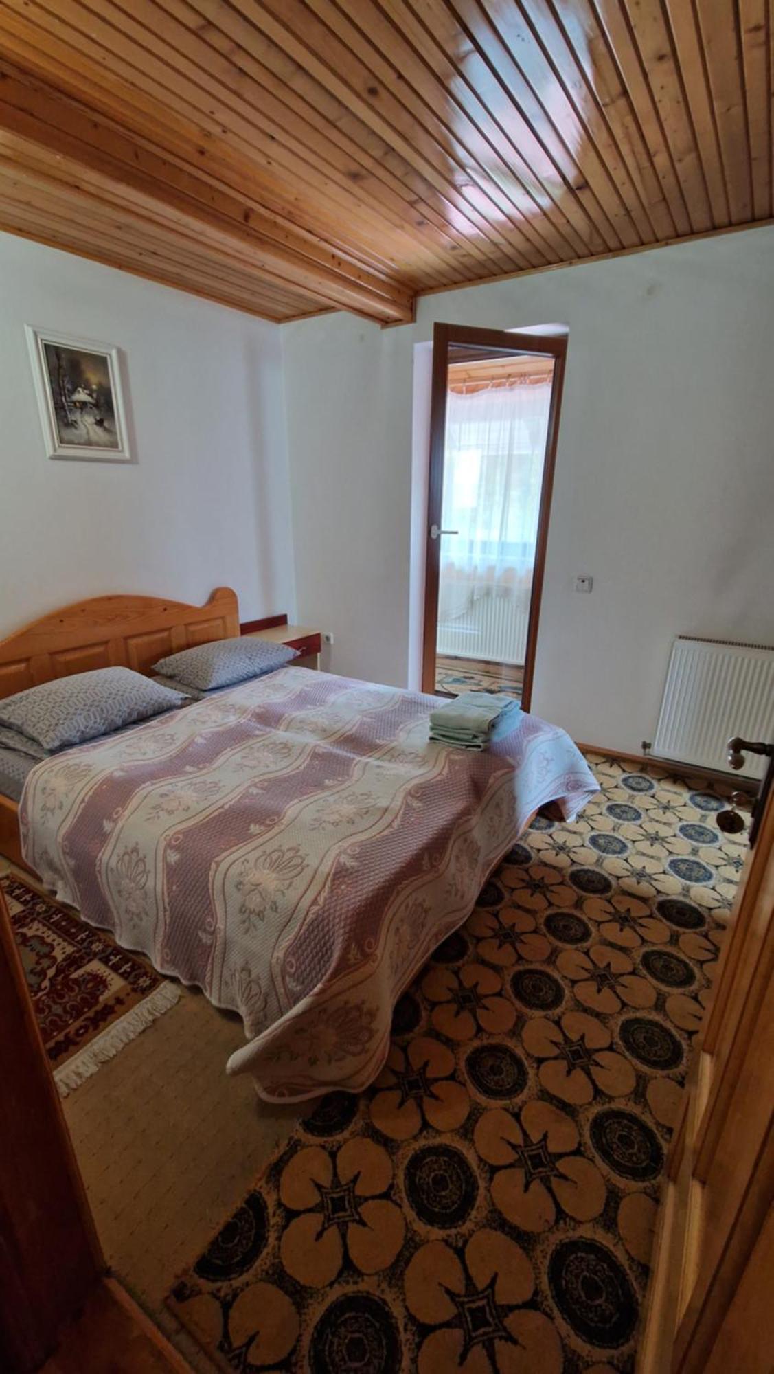 Voro Mold Hotel Гура Хуморулуй Екстериор снимка