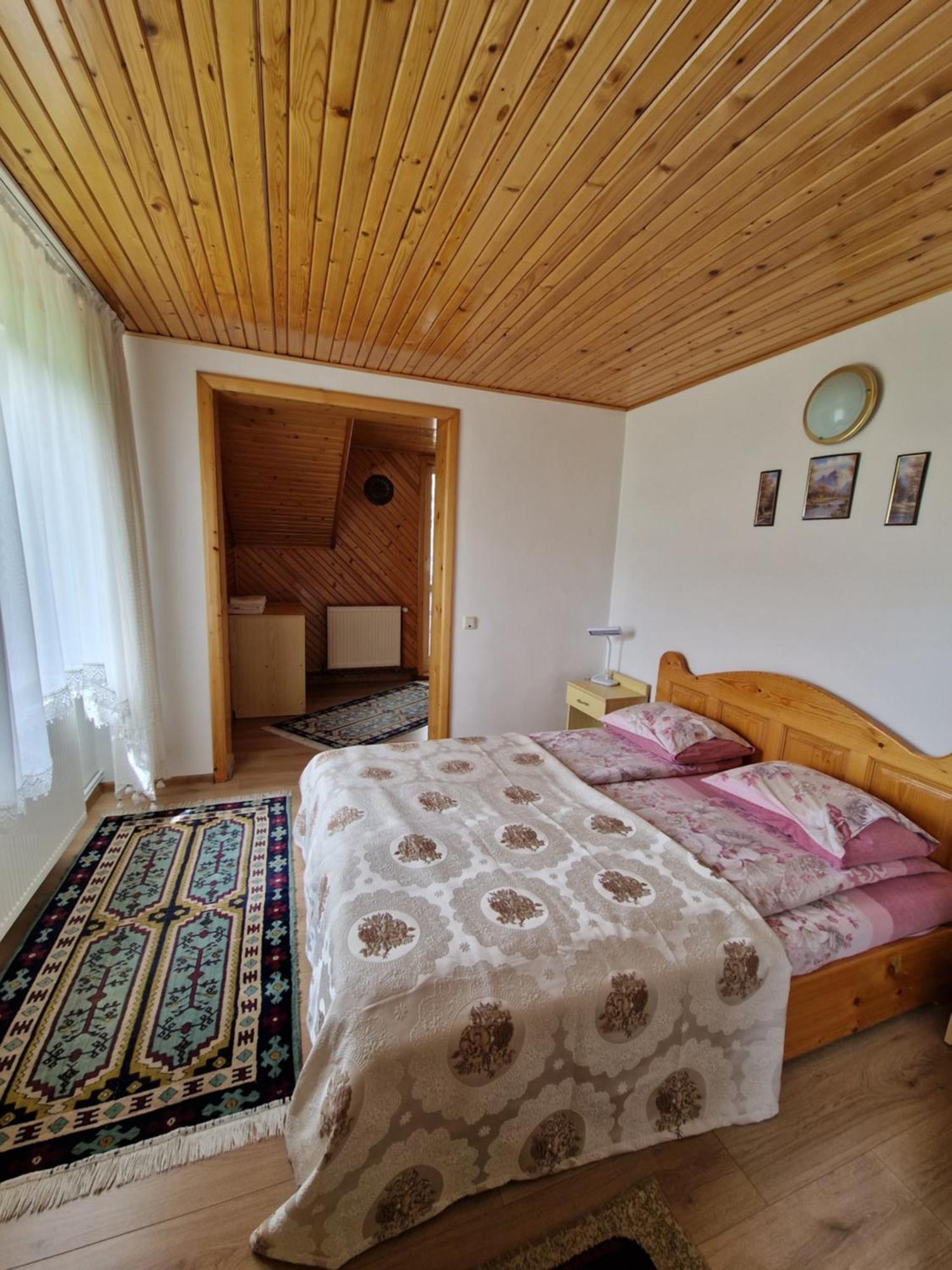 Voro Mold Hotel Гура Хуморулуй Екстериор снимка