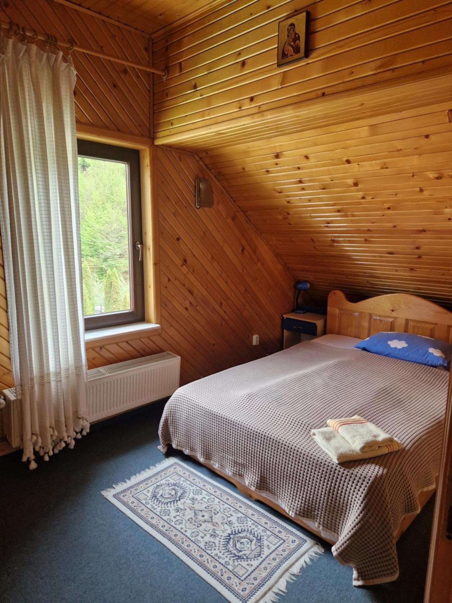 Voro Mold Hotel Гура Хуморулуй Екстериор снимка