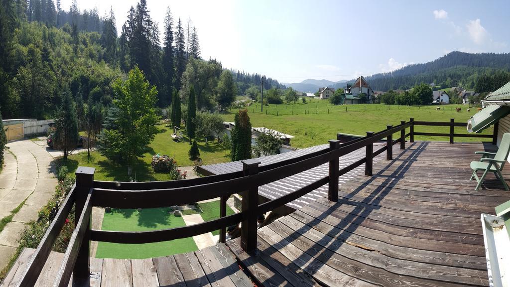 Voro Mold Hotel Гура Хуморулуй Екстериор снимка